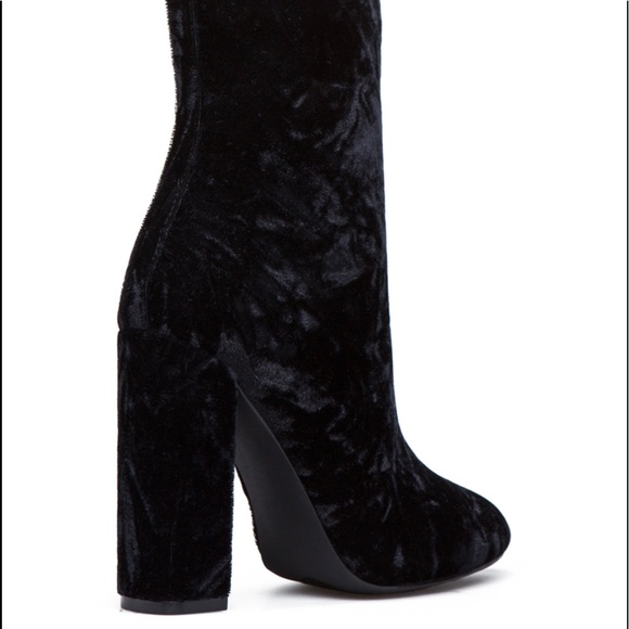 New size 10 booties - Picture 2 of 7